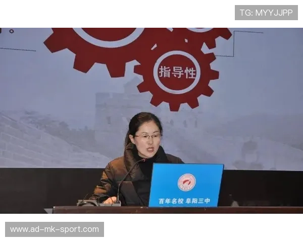 世界举重科研中心开展基层教练员培训巡讲，举重教练班培训